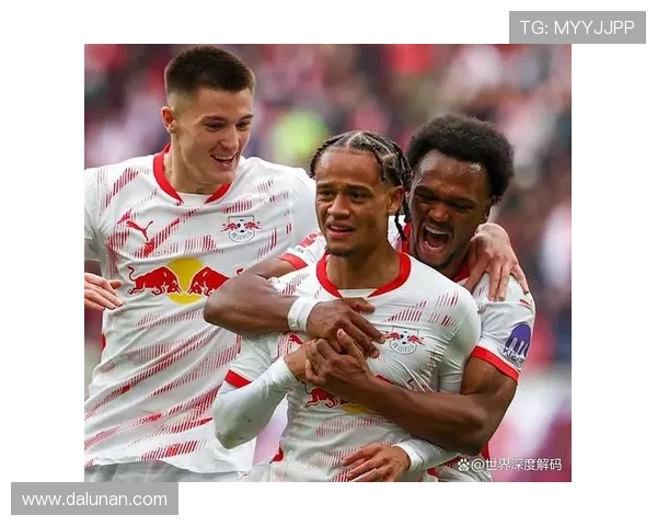 [德甲]西蒙斯直塞助攻 奥蓬达推射再下一城.